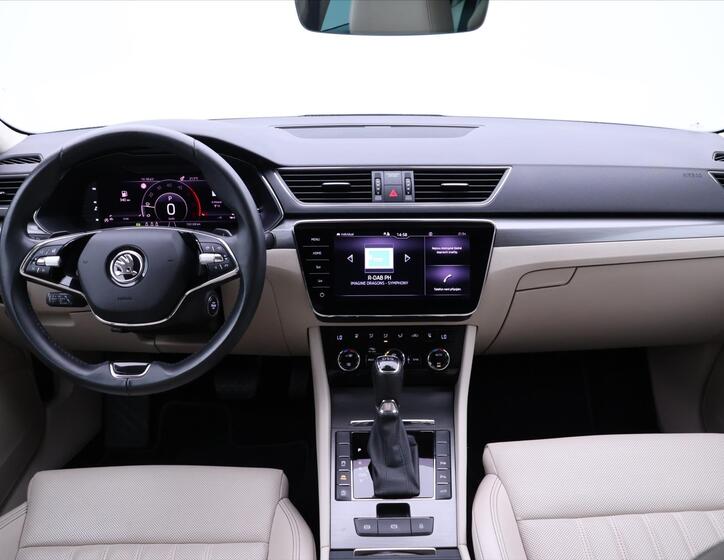 Škoda Superb 32