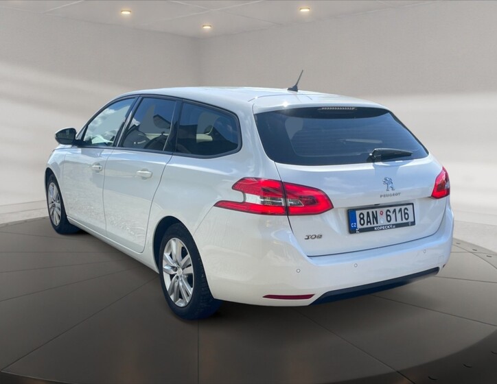 Peugeot 308 4