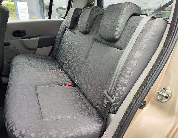 Renault Modus 10