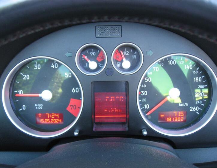 Audi TT 32