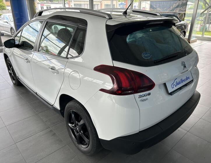 Peugeot 2008 4