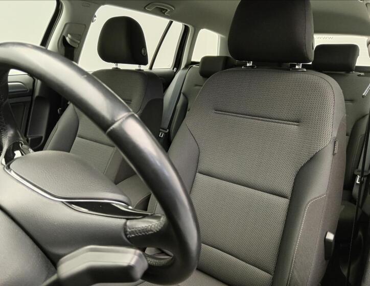 Volkswagen Golf 10