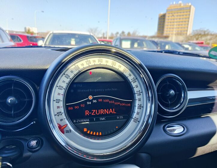 Mini Clubman 15