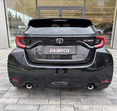 Toyota Yaris 32