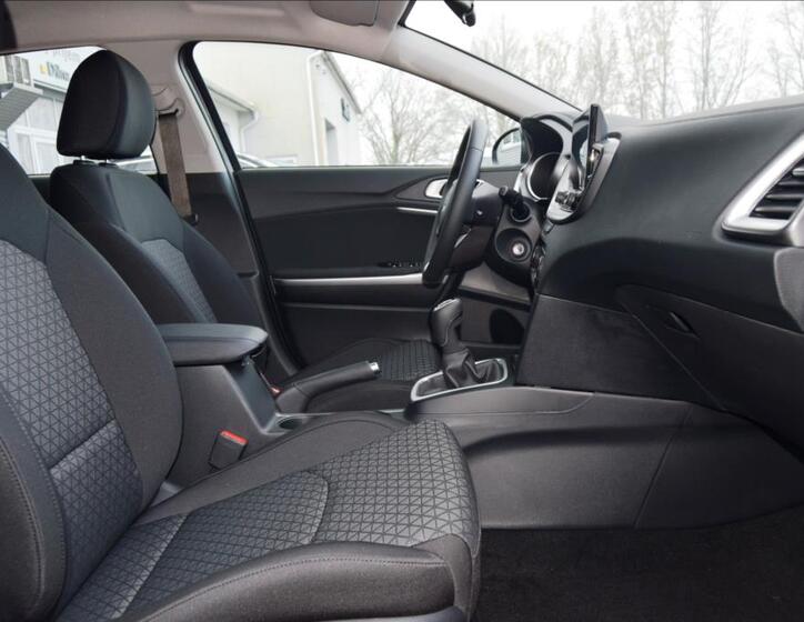 KIA Ceed 4