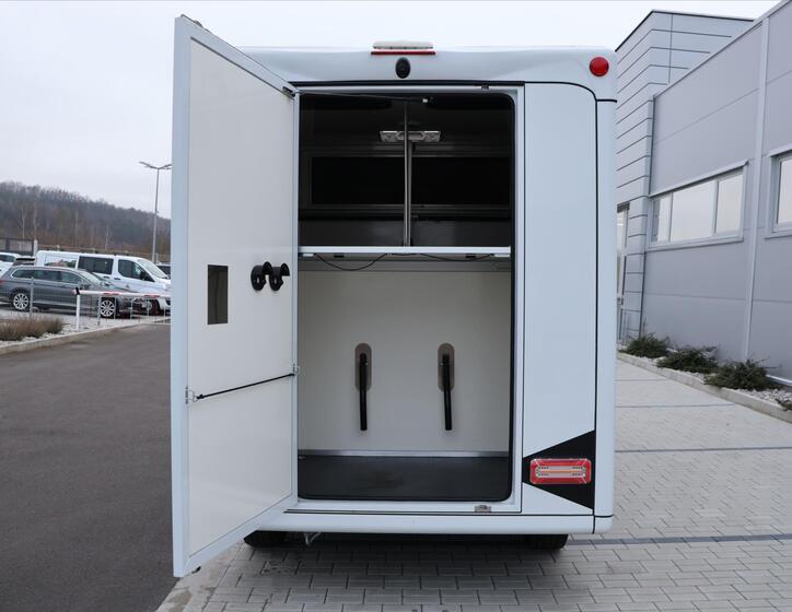 Renault Master 9