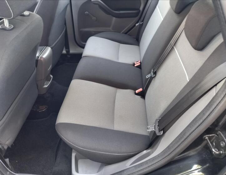 Ford Focus 13