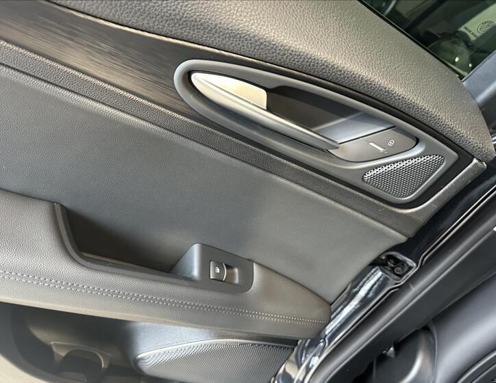 Alfa Romeo Stelvio 18