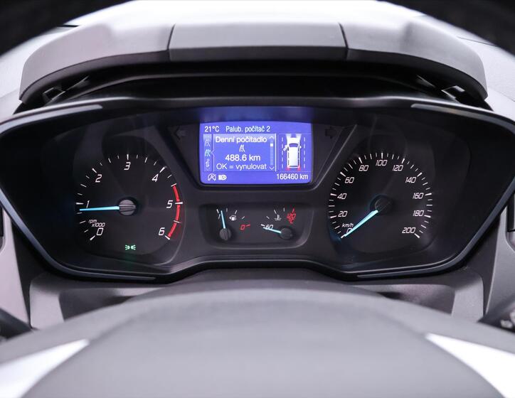 Ford Tourneo Custom 18