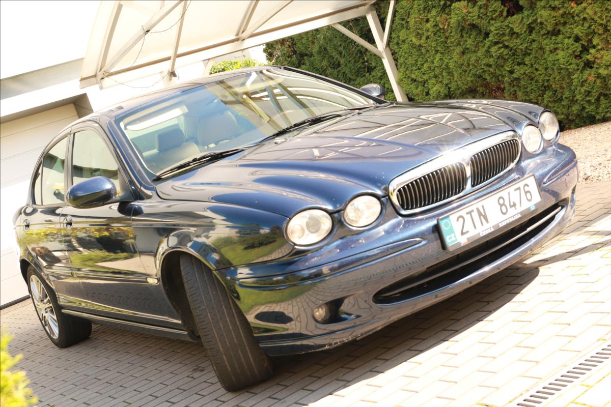Jaguar X-Type