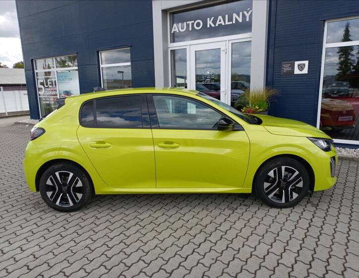 Peugeot 208 9