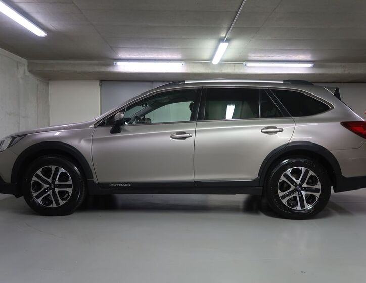 Subaru Outback 8