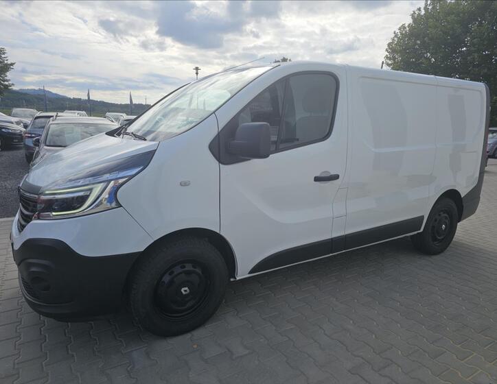 Renault Trafic 10