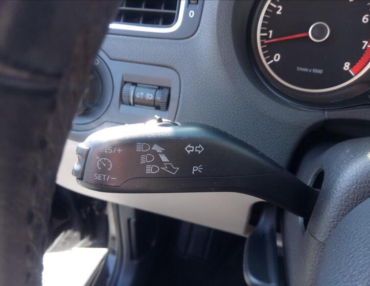 Volkswagen Polo 13