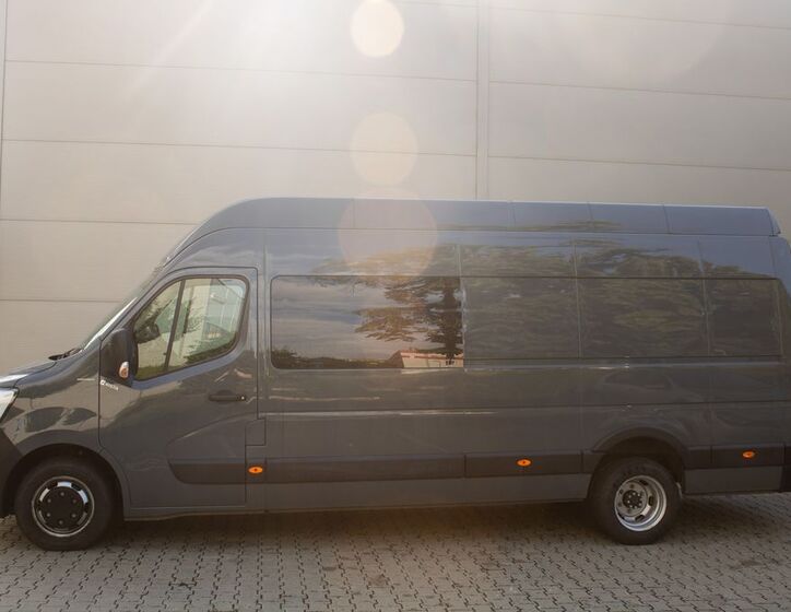 Renault Master 8