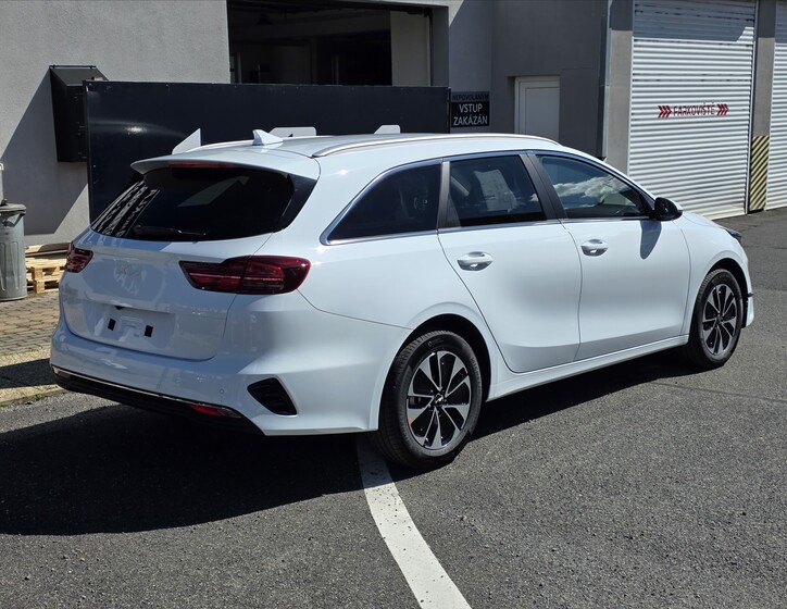 KIA Ceed 5