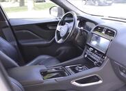 Jaguar F-Pace 14