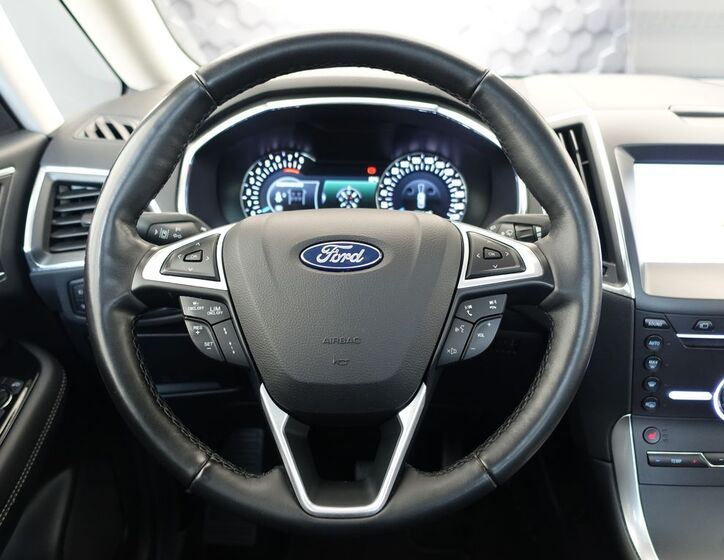 Ford Galaxy 10
