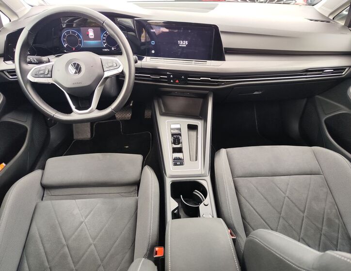 Volkswagen Golf 13