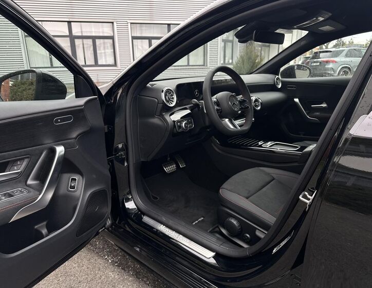 Mercedes-Benz Třídy A 9