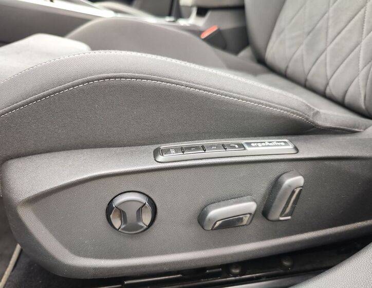 Volkswagen Golf 31