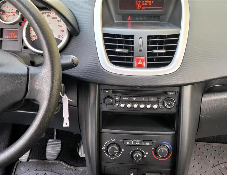 Peugeot 207 24