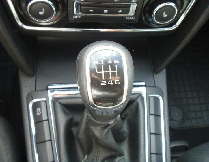Škoda Superb 25