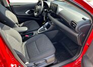 Toyota Yaris 17