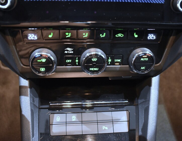 Škoda Octavia 14