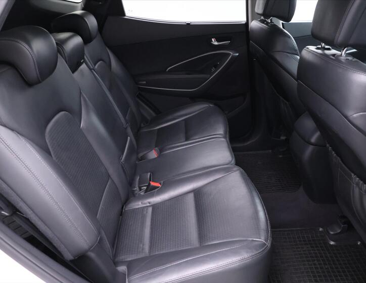 Hyundai Santa Fe 15