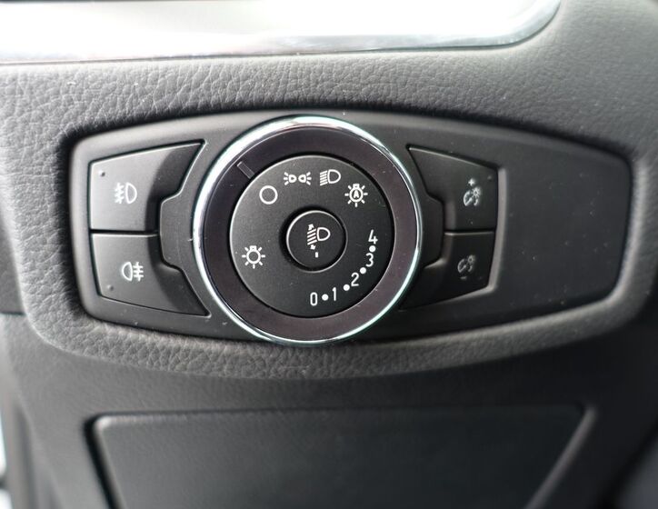 Ford Galaxy 23