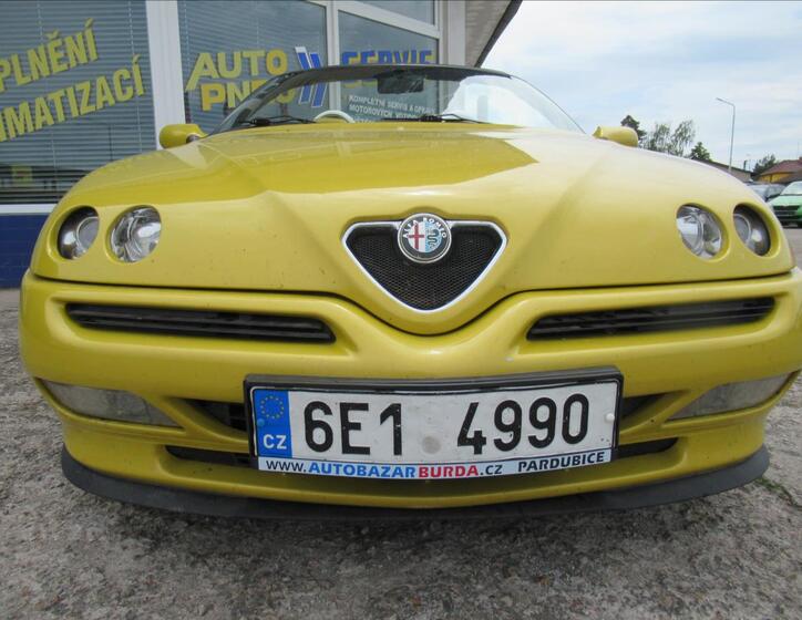 Alfa Romeo Spider 4