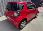 Toyota iQ 6