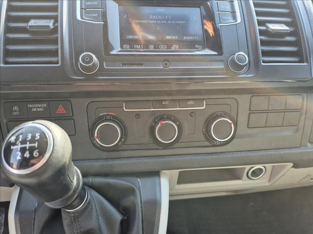 Volkswagen Transporter 17