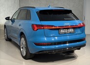 Audi e-tron 10