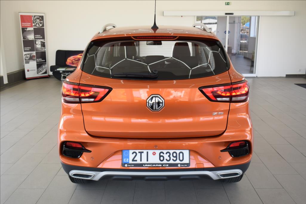 MG ZS