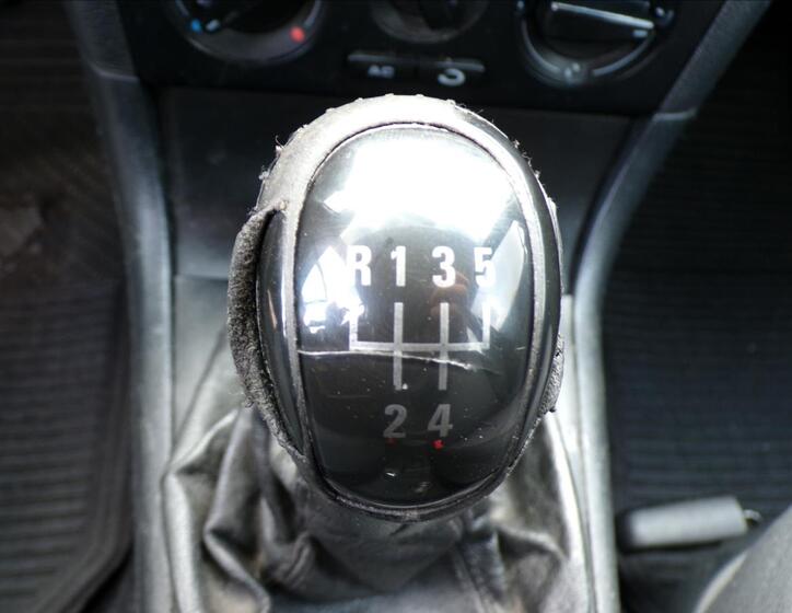 Škoda Octavia 10