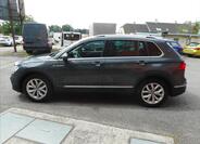 Volkswagen Tiguan 8