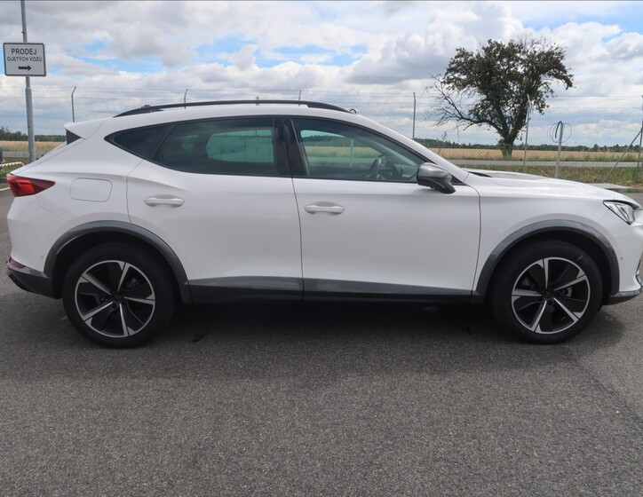 Cupra Formentor 8