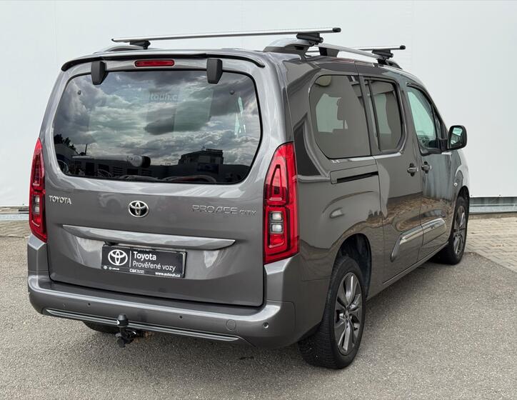 Toyota ProAce 6