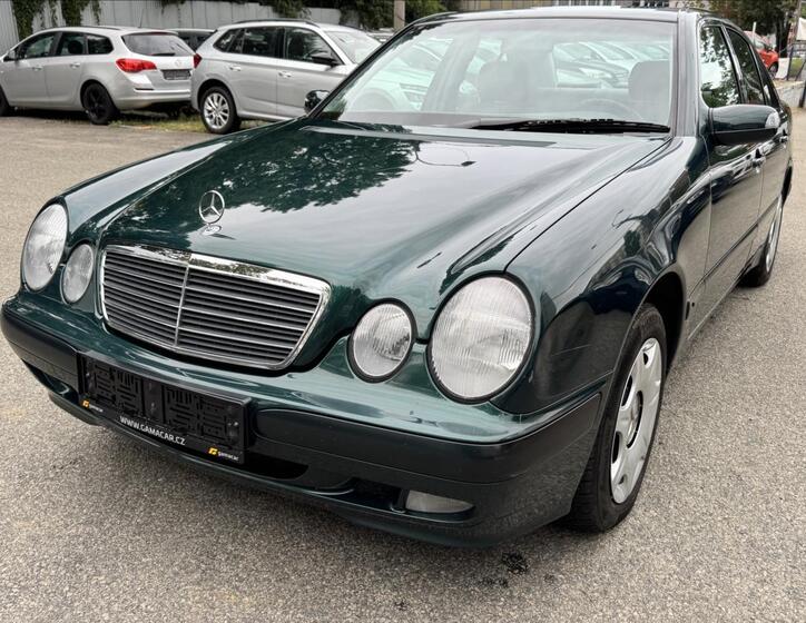 Mercedes-Benz Třídy E 15