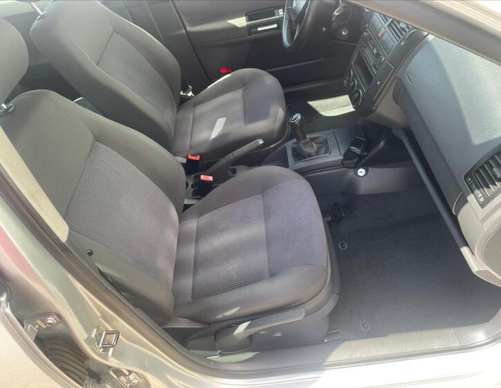 Volkswagen Polo 10
