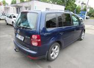 Volkswagen Touran 6