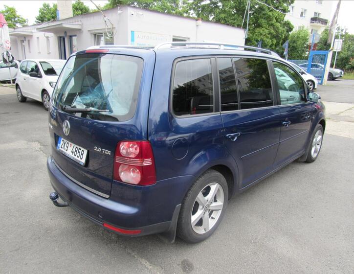 Volkswagen Touran 6