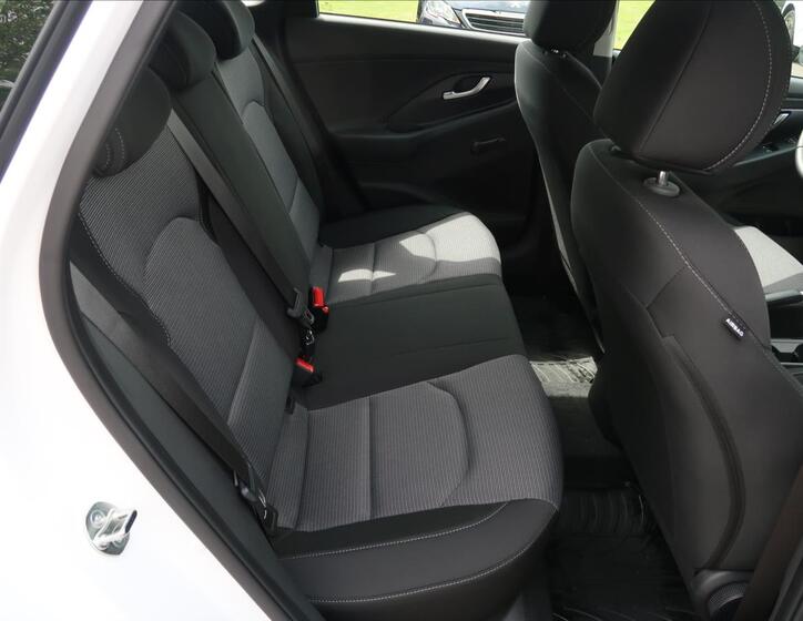 Hyundai i30 21