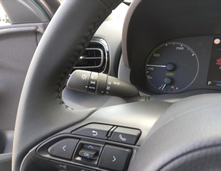 Toyota Yaris 16