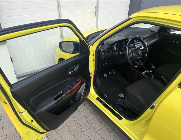 Suzuki Swift 11