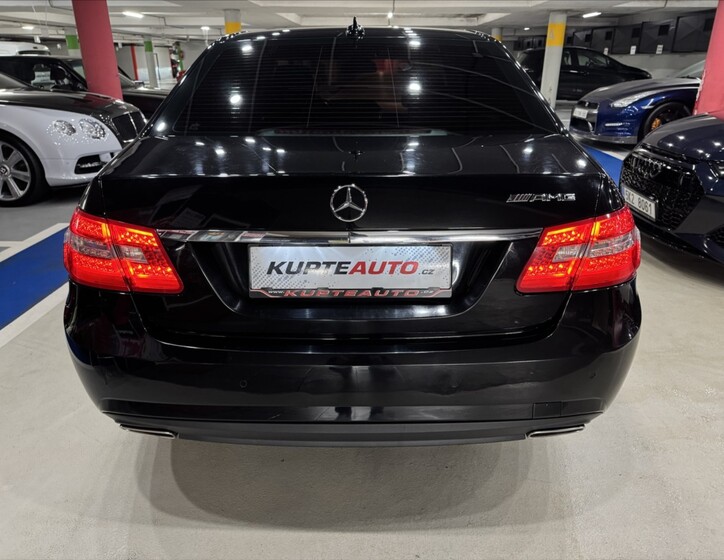 Mercedes-Benz Třídy E 5