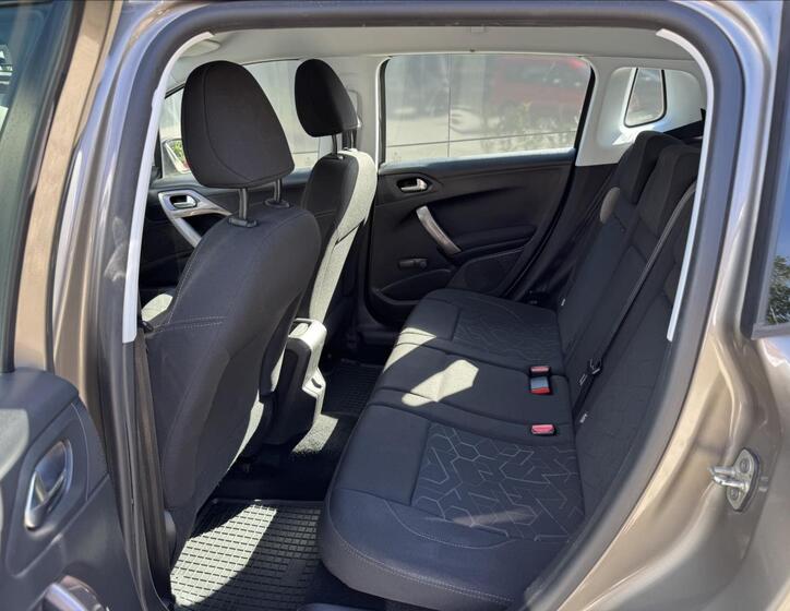 Peugeot 2008 12