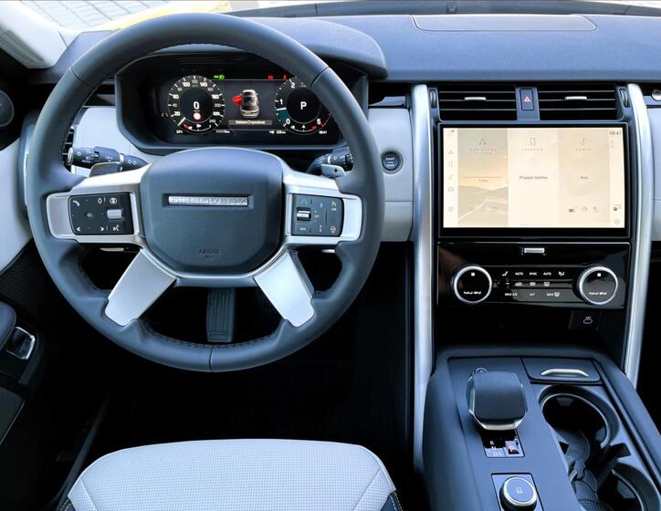 Land Rover Discovery 17